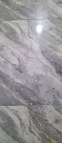 عندي هذا البورسلين 60×60  لون رصاصي للبيع بي تقريبا 10امتار  مكانهن/ال...