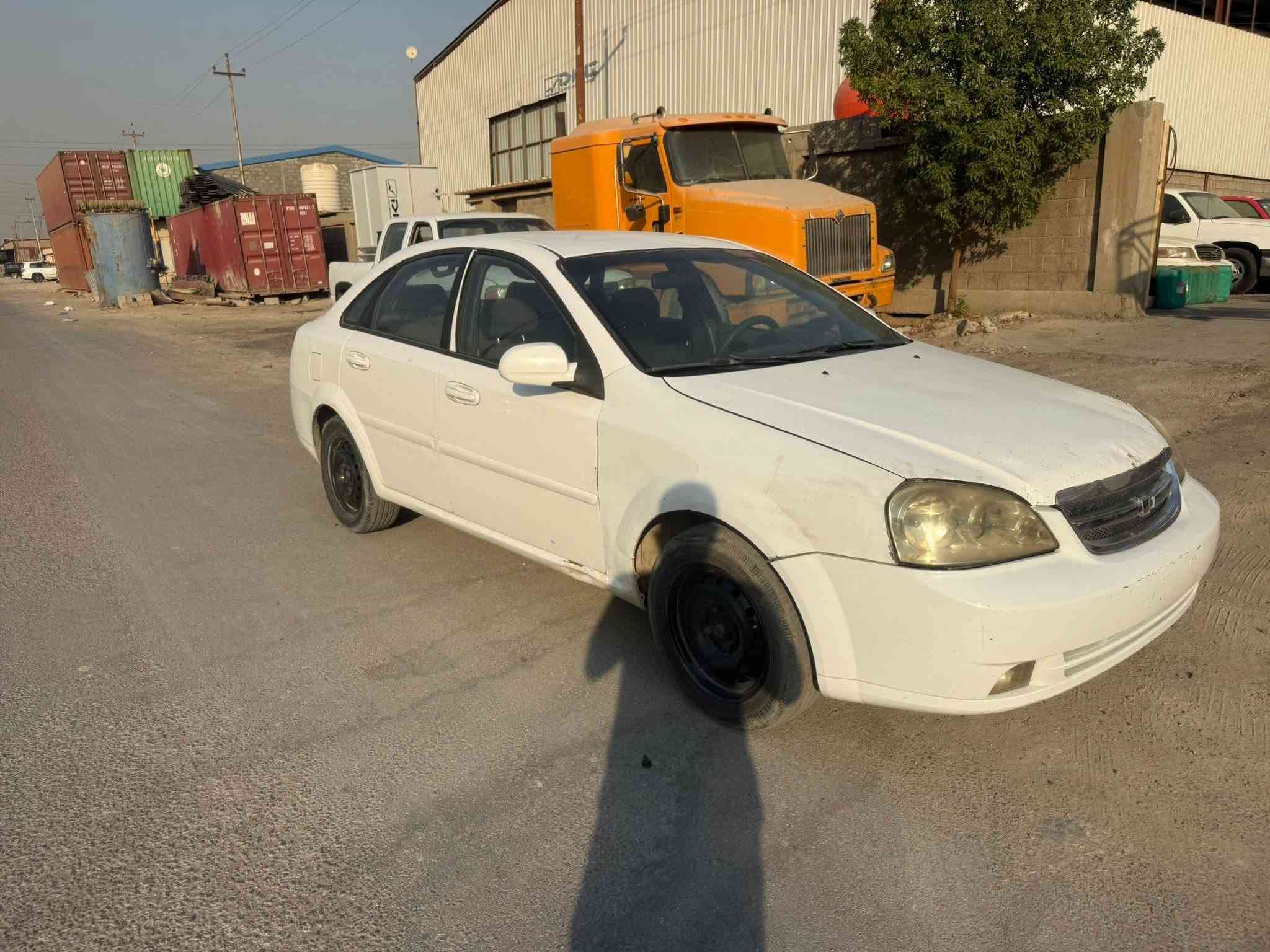 للبيع أوبترا مزاد وزارت الداخلية   بغداد جسر ديالة.  ***********

نص مكتوب في الصور:
- حمودي الكناني
- 19 يونيو · 🌐
- 12:46 84 حمودي الكناني 19 يونيو • 3
- 12:46 84 حمودي الكناني 19 يونيو