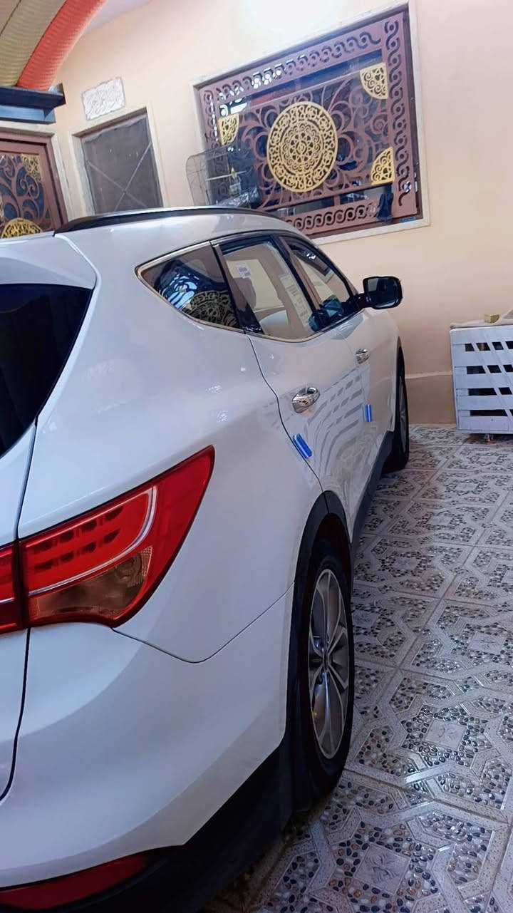 السلام عليكم
#للبيع سنتافي موديل 2013 الشكل الجديد
فول مواصفات فقط بدون سلايت
كشنات خزن 
تبريد قطعتين
مراية شفط
رقم دهوك مسطرة 
سنوية الى 27
السيارة 7راكب 
السيارة كلين بدون قطرة صبغ
فقط بارد باب خلف السائق
مكان السيارة موصل 
شرط التحويل 
السعر 152وبيها مجال بسيط
تفاصيل اكثر
اتصل على رقم صاحب السيارة*********** موصل, نينوى
