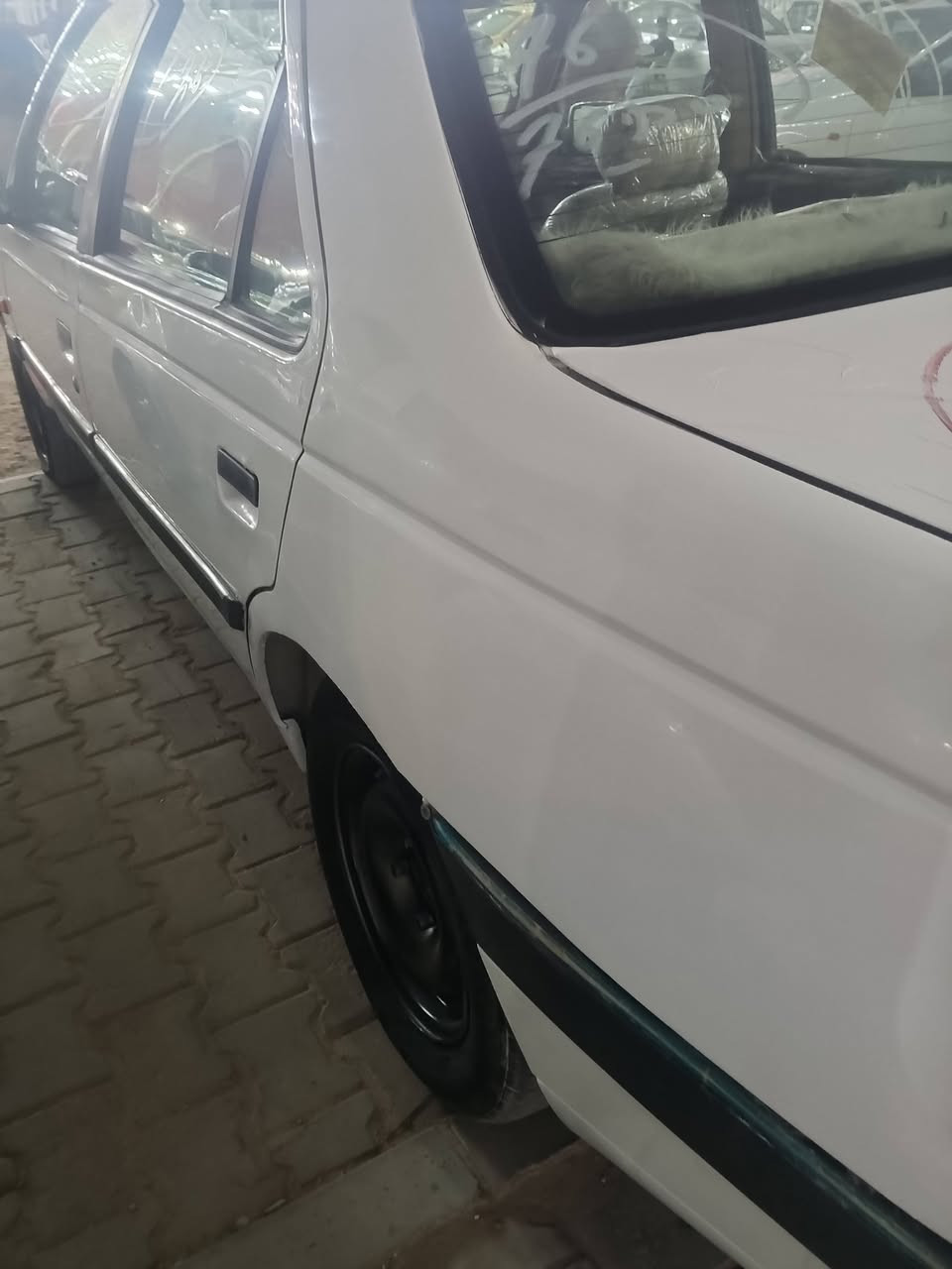 السلام عليكم  بيجو 405اكد موديل 14رقم بصره مشروع وطني راعيه بل نجف سنويه28 گير مكينه جاهزه كارتون حداديه تخم تاير تبريد ثلج .كهربائيات دوشمه جلد غرفه تخبل بيه طخه بل چاملغ خلفي باقي جاهز سياره مصبوغه حزام جماليه  ،)سعر 27وبيه مجال قليل مكان سياره نجف )***********
