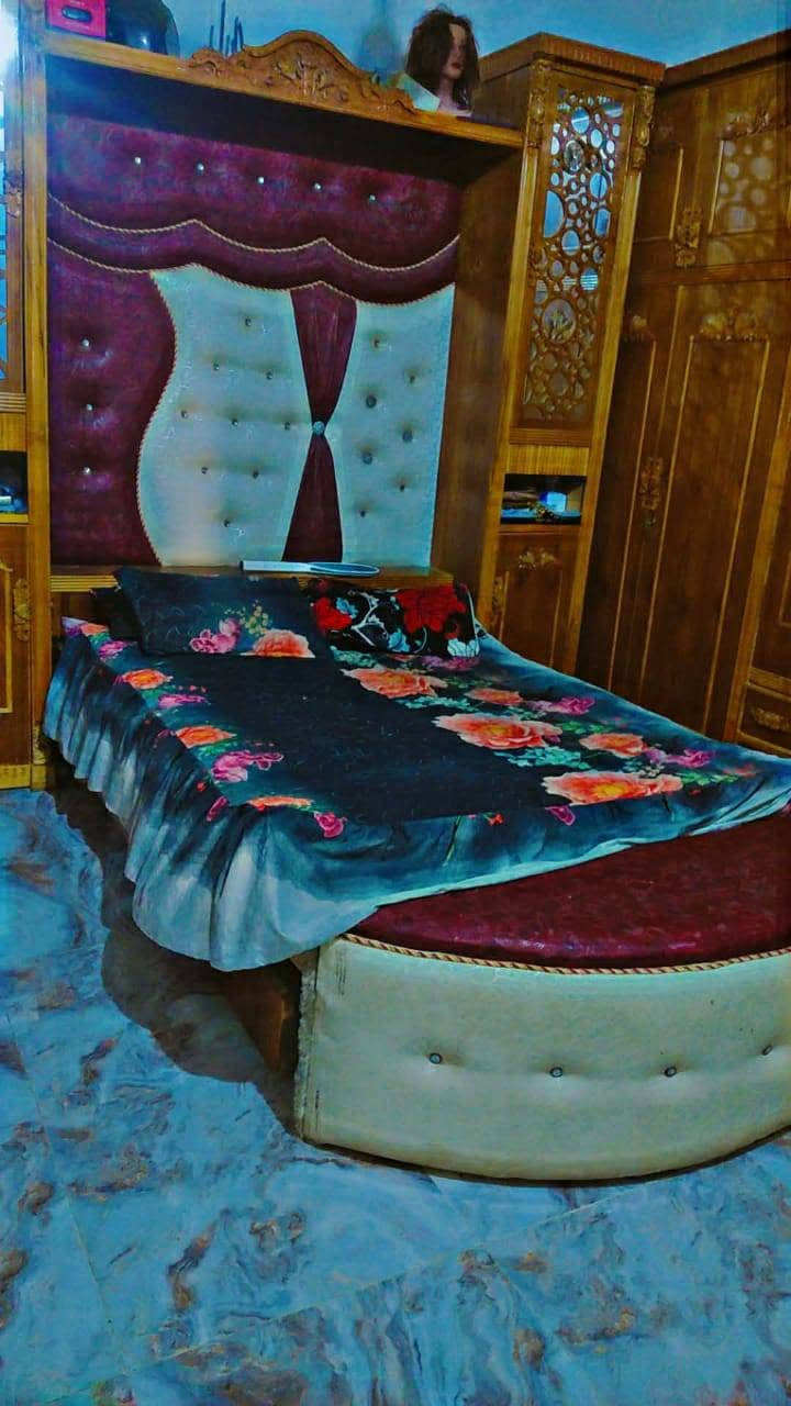 غرفه لبيع فصال ثقيل شرط توصيه سعر٩٠٠ الف بيامجال ***********
