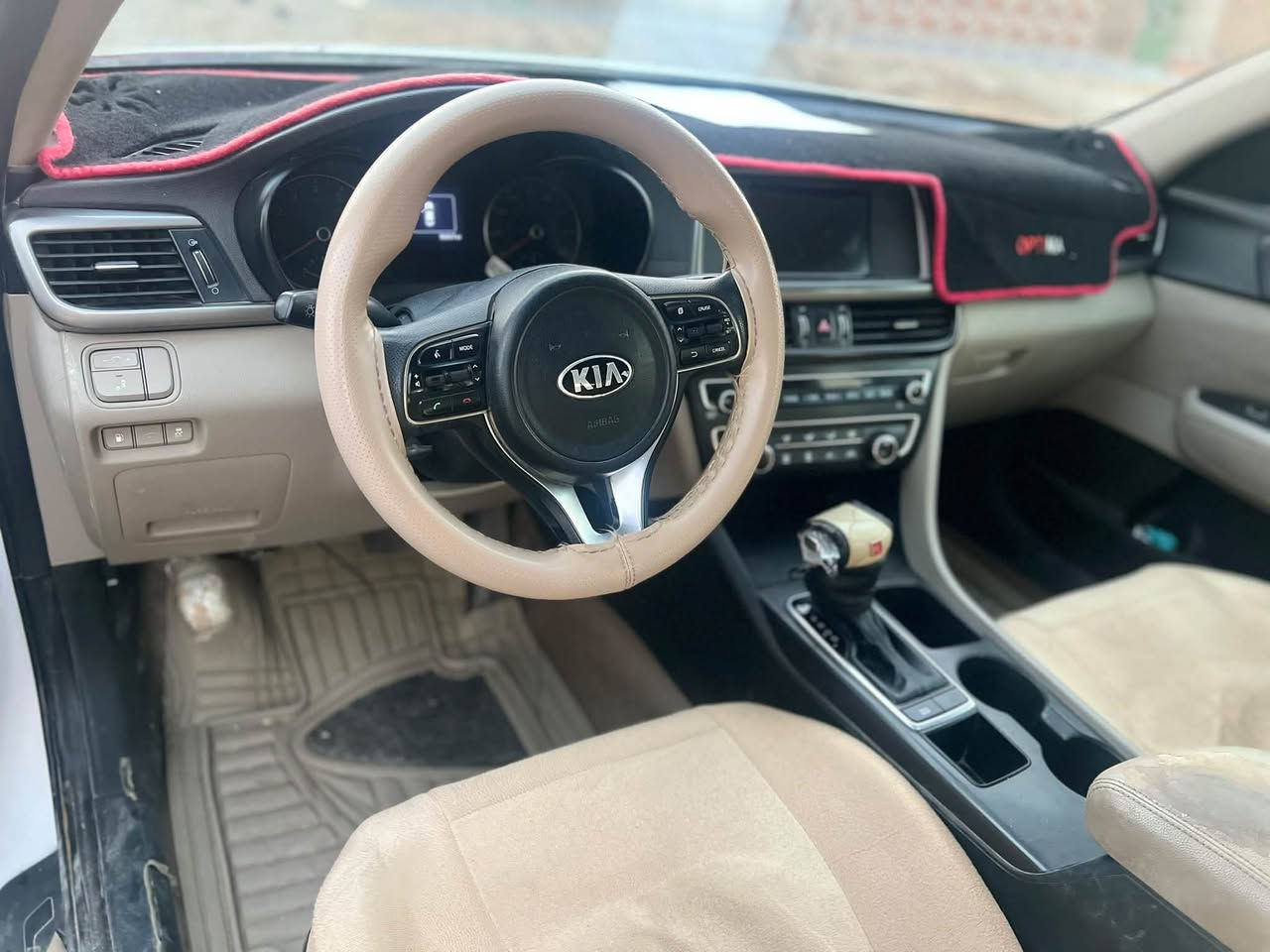 للبيع فقط
2018 KIA OPTIMA, LX/S
كيا اوبتيما وارد امريكي 2018 
ماشيه ٩٠ الف
حادثها موجود بالصور 
بيها باب السايق مبدل 
الباب الخلفي جهة السايق مصبوغ 
و ربع الجاملغ الامامي بيه بارد و بيه صبغ 
الباقي كفاله …
تجي و تشوف بعينك 
سعرها 130 بيها مجال 
مكاني البصره القرنه …
***********
