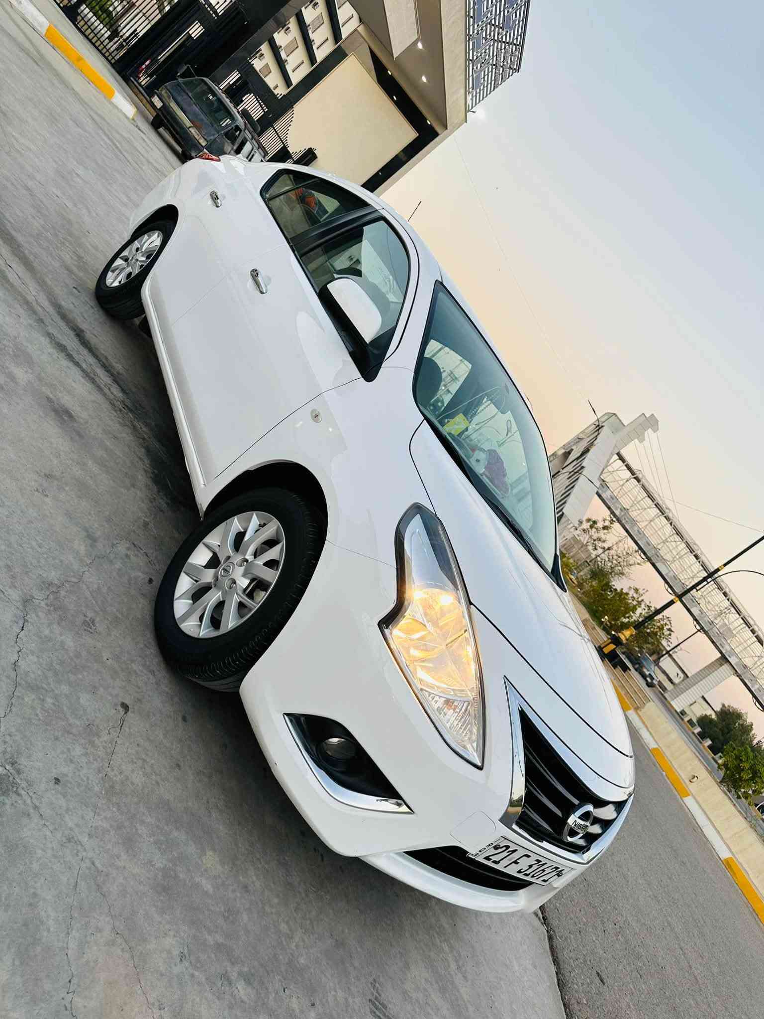 السلام عليكم من شركه عله ايدي لحد هسه
نيسان سني 2021 هندي بليته زركه 
مكفوله كفاله عامه كلين رقم سليمانيه لانكليزي تحويل مباشر بأسمي سنويه 
تريد تحويل تريد وكالة اني حاضر 
سيارة بدون صبغ وبدون تبديل وبدون حته بارد كفاله من زلغ مواصفات قطعتين تبريد 
حساس دعاميه خلفي ويا كب حديد 
4جام كهرباء بوجكتر تحكمات ستيرن 4جهات سنتر لوك ماشية 85 حقيقي 🔥جرس ب120 شغال محرك كير بحالة الزيرو سيارة جديدة واحلى من الصور مغلفه عازل كامل ارضية وجام تخم تاير جديد حدادية امامي خلفي جديد 
السعر:118وبيه مجال للشراي 
المكان:ديالى بعقوبه تقاطع القدس 
للاستفسار ***********

