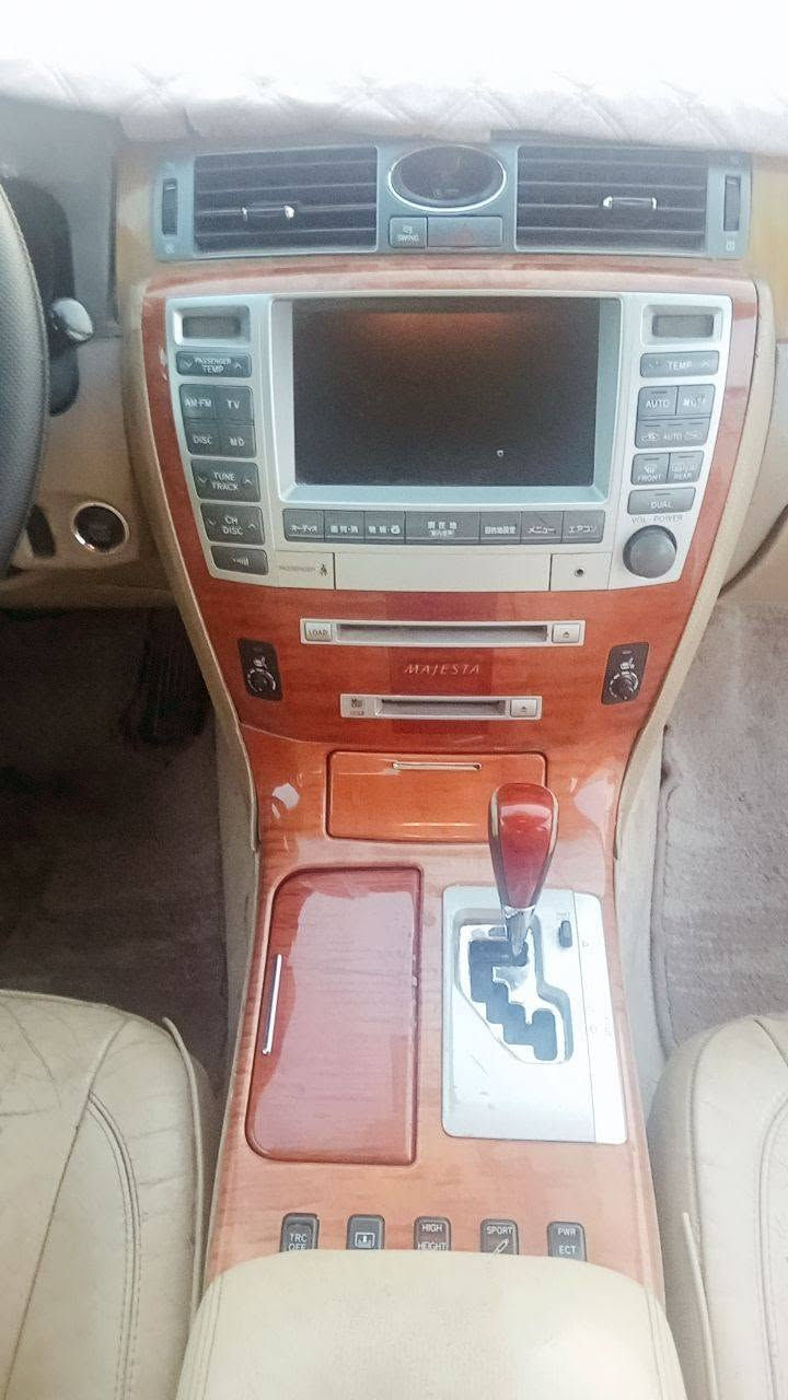 السلام عليكم  للبيع تويوتا ماجستا  V8    4300

رقم  كركوك قرار48 مدفوع كمرك وقرصها موجود والسياره صاعده هزه مكفوله كفاله عامه من الضربه والكص والنقل  والاصوليات محرك وكير شرط
تبريد ثلج

✅ فول عدة الفتحة

✅ خمس دكم اصل

✅ داخل بيجي جلد ملكي

✅ شاشة + كامرة خلفية دوارة اصل 

✅ تبريد 3 قطع +ثلاجة 

✅ 3 بردات + تحكم خلفي 

✅ لايت متحرك

✅ مري لكزز ترحيب +شفط

✅ اريل شذرة زركة

✅ وبيها بعد هواي مواصفات 

✅ اربع كشنات كهرباء تبريد تدفئة

✅ 5 بصمات +جنطة شفط

 ✅ مثبت سرعه

✅ خزن كشنات ميموري

✅ حساسات خلفية أمامية

✅١٢ دگمة خلفية

✅نيكل بلاد

مكان السيارة بالنجف

تحويرة نجف الجوة

السعر (١٢٠) وبيها مجال قليل
***********
