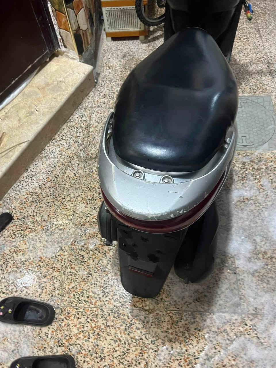 دراجة بريز للبيع  كلها شغاله كهربائيات شغاله قفل ستيرن قفل بيها نواقص قليله جنطه سعر 450وبيها مجال قليل 
***********
