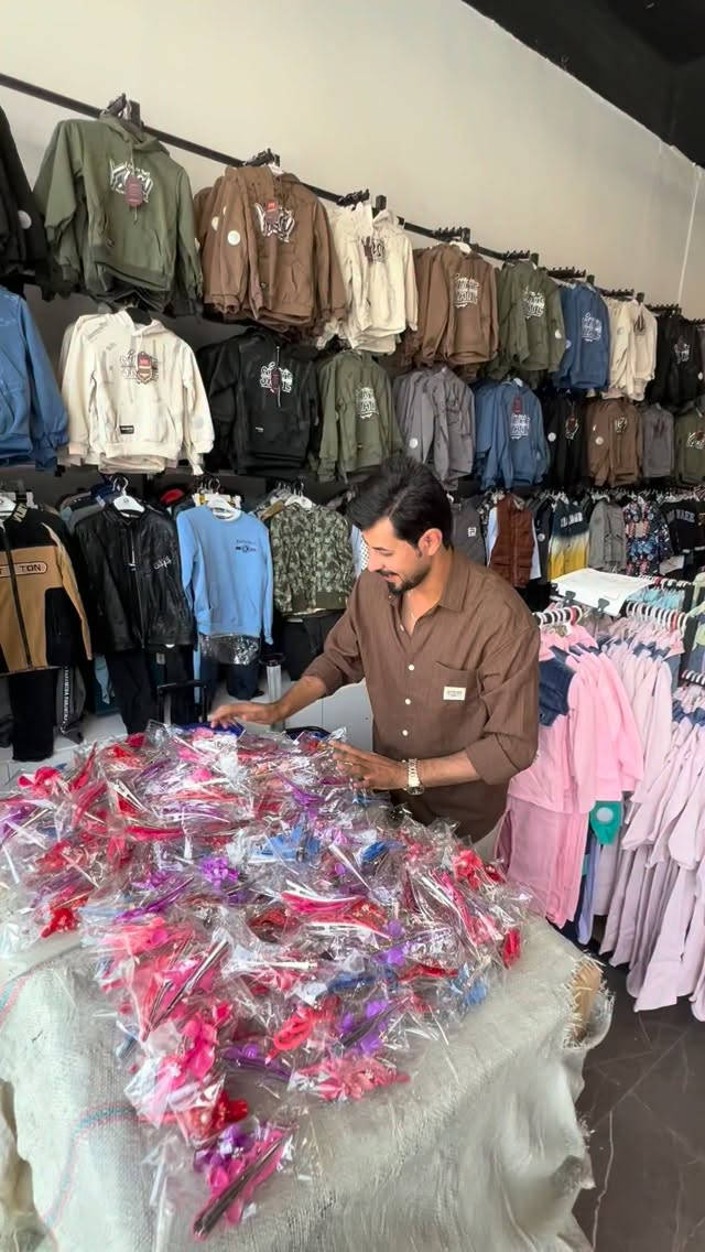 اكسسوارات شخصية • ماكو وصف