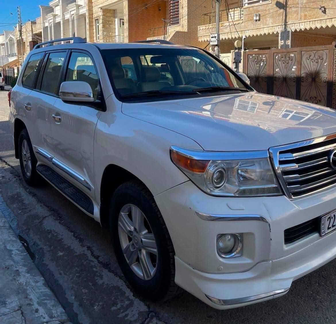 بسم الله الرحمن الرحيم
تحية طيبة للجميع .

تيوتا لاندكروز موديل ٢٠١٢ فئة VXR رقم اربيل الدولي حجم المحرك ٤٦٠٠ V8 المرغوب السنوية والرقم وهزا  مجدد لغاية ٢٠٣٠ شرط التحويل او وكالة السيارة بدون صبغ فقط به تعديل PDR في الباب خلفي شبر واحد فقط ماشية ١٩٠ كم حقيقي كشن السائق كهربائي الكير والمحرك مامفتوح ولاصوت ولا تبخير 
 
مكان السيارة / اربيل

للتواصل / *********** + واتساب أربيل, العراق
