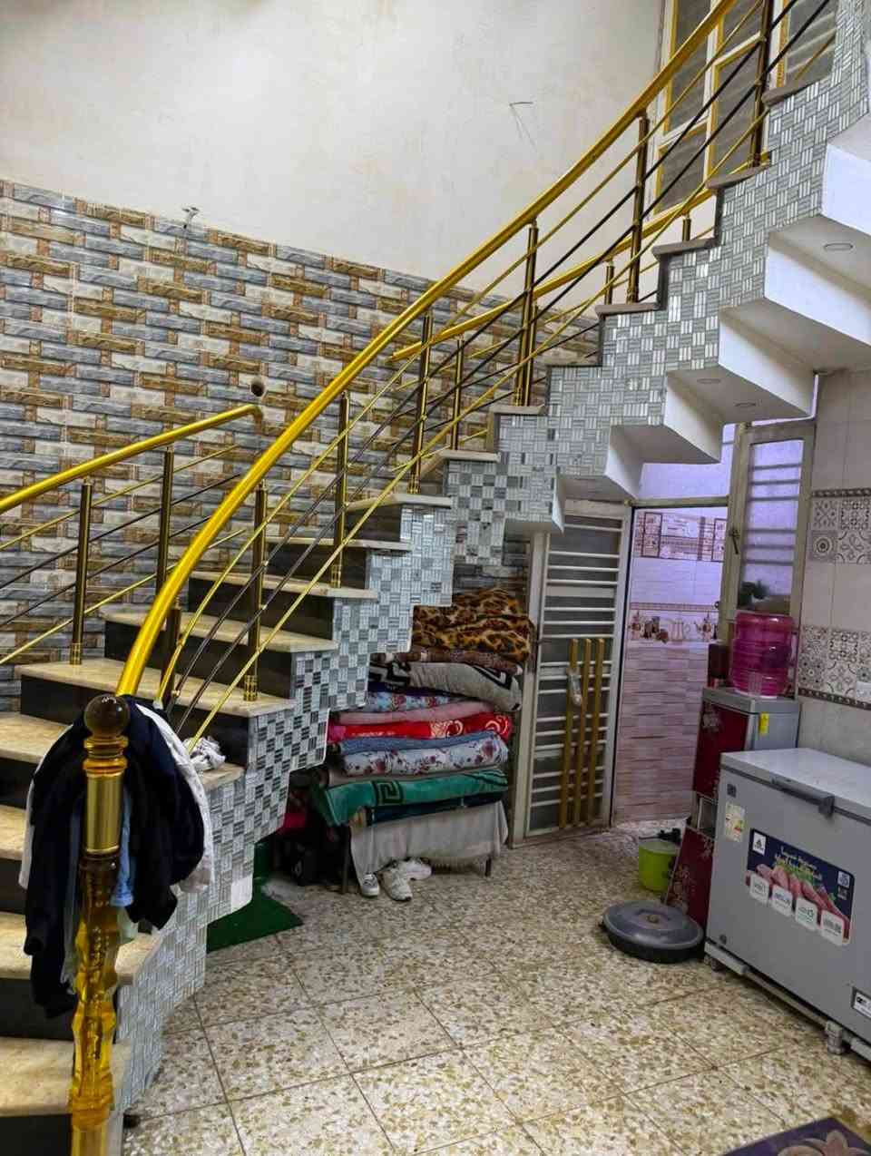 السلام عليكم
بيت للبيع مساحه110م واجه5 والنزال 20
بناء حديث 
عنوان:حي اور قرب ثانويه يافا للبنات
للاستفسار:***********
***********
مكتب الفهد للعقار مجاور ثانويه يافا للبنات
