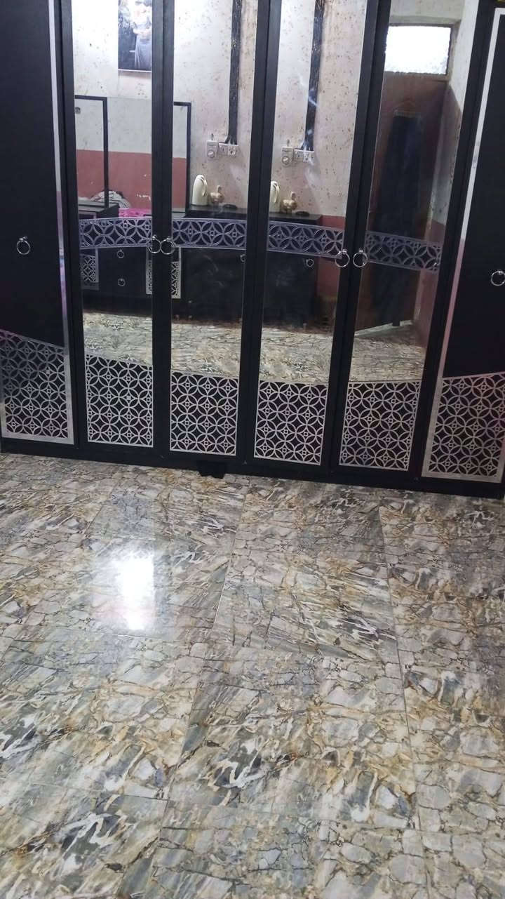 سلام عليكم غرفه تركي نضافه ٩٠ ٪ ما بيه ضرر عنوان الحسينيه الراشدية سعر 450 وبيه مجال قليل ***********
