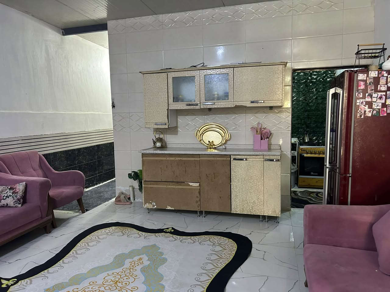 إسلام عليكم بيت بالتراث السيديه قرب العلام والدرويش مساحته ١١٠ مي كهرباء مجاري يبعد عن التبليط ١٠٠ متر يرهم قصد ويرهم حاضر سعره ١٩  رقمي ***********
