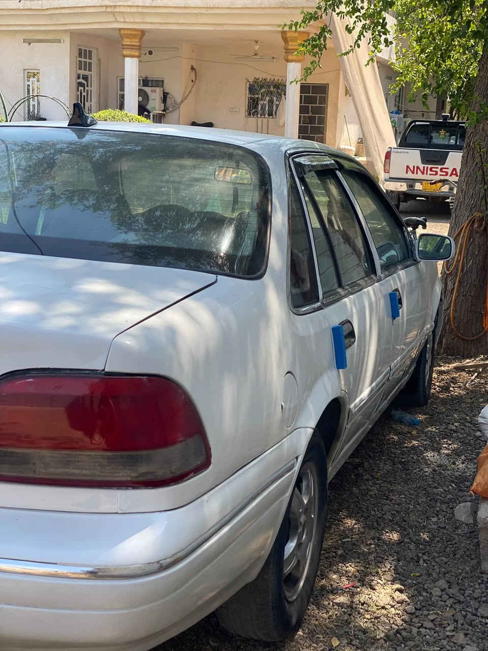 السلام عليكم برنس فراشة للبيع موديل 96 كير اوتوماتيك رقم بغداد مشروع وطني كهربائيات كلها شغالة السعر 30 وبيها مجال للاتصال *********** العنوان التاجي
