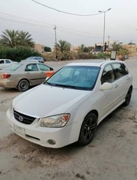 سياره كيا سبكترا ٢٠٠٥ محرك لاتنقيص ولاتبخير خير من الله تايرات جدد صدر...