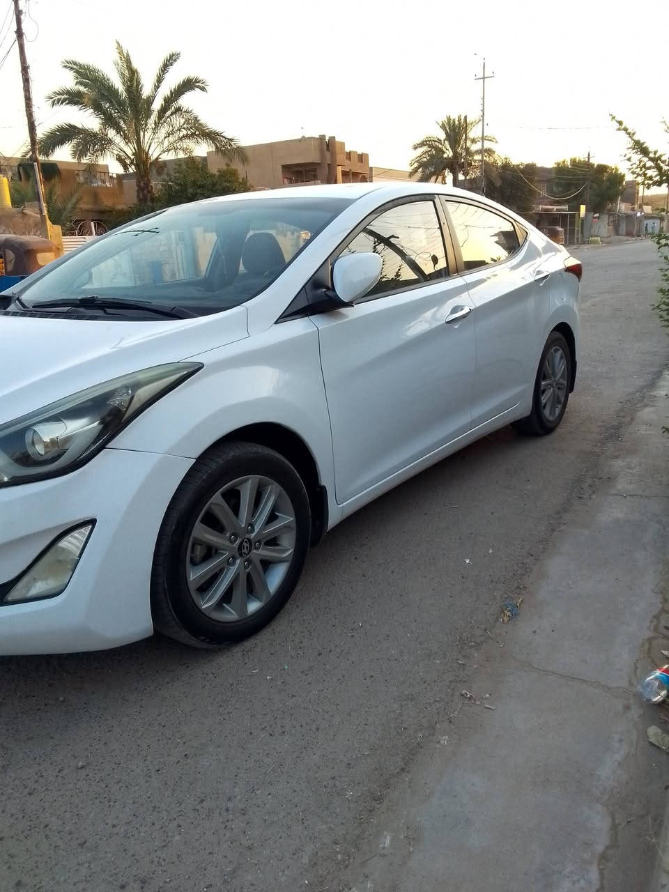 سلام عليكم عندي النتره 15للبيع سعر 115 رقم بغداد العنوان المحموديه رقم الهاتف ***********
