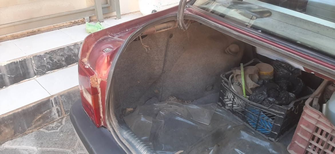 وابل فكتره مديل ١٩٩٢ بغداد  سنويه بسمي لوحه انكليزي سعر ٣٨ورقه وبيه مجال الاتصال ***********
