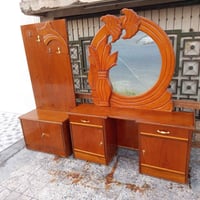 ميز تواليت • شغل ثقيل • نظيف