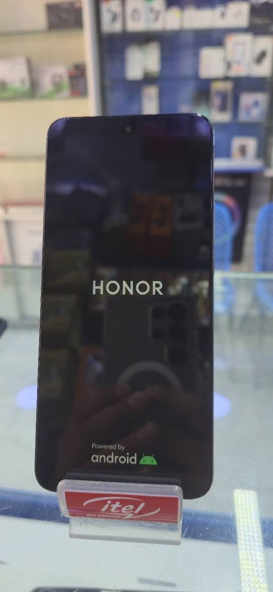 Honor x7b 
ذاكرة ٢٥٦
عشوائية ٦+٦
معالج سناب دراكون 
اي مشكلة ما بي فقط مبدل شاشة وكالة فريم 
مكاني بغداد الشعلة
*********** واتساب
السعر 125 الف بي مجال بسيط للشراي فقط
