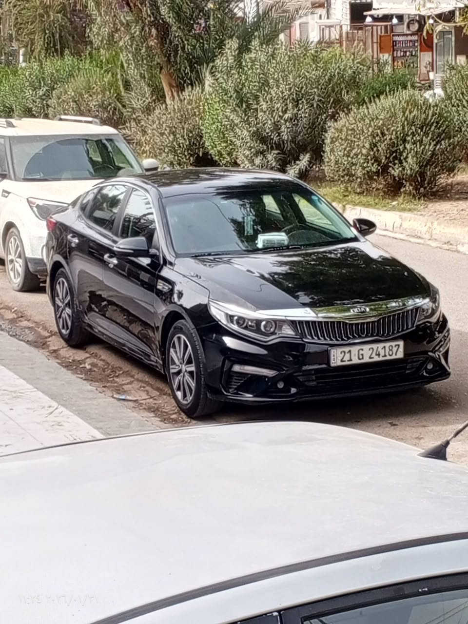 السلام عليكم ابتما رقم شمالي موديل17الضرار بس بونيد بدون دواخل صورالحادث من ضمن الصور مع السونار والسنويه نهايه 28السعر 110 رقم ***********

