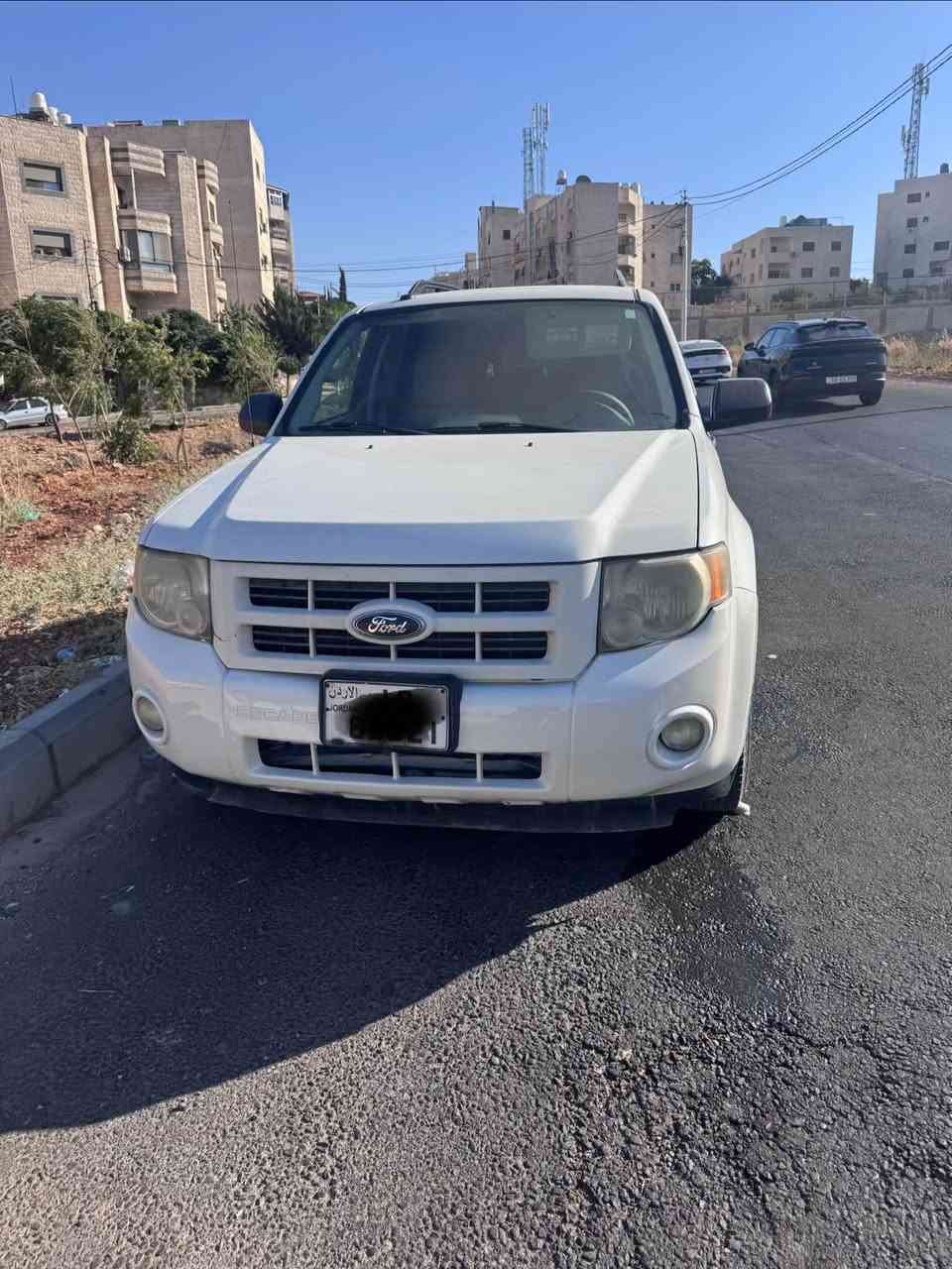 Ford Escape 2010
فورد إسكيب ٢٠١٠

ماتور ٢٥٠٠

فورويل 

تحكم طارة 

مرش جانبي 

ترخيص سنة لغاية 16/8/2027

الفحص امامي مضروب راسية 

خلفي جيد

***********

السعر ٩٢٠٠ قابل للتفاوض عند المعاينة وليس الاتصال
