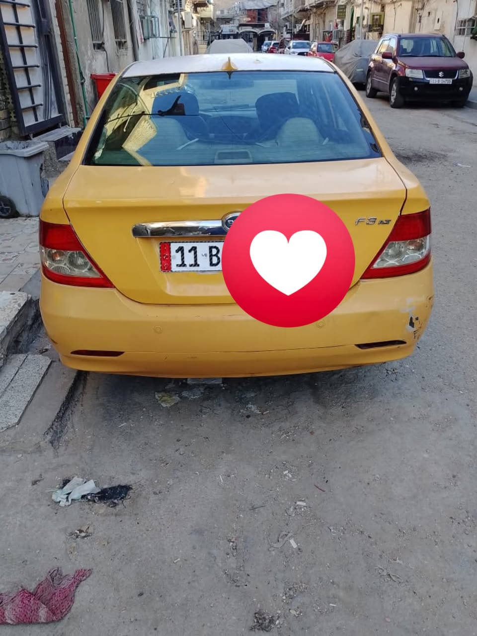 سلام عليكم سياره للبيع كير اتوماتيك محرك جيد.  السعر ٤٠ رقم تلفون ***********

