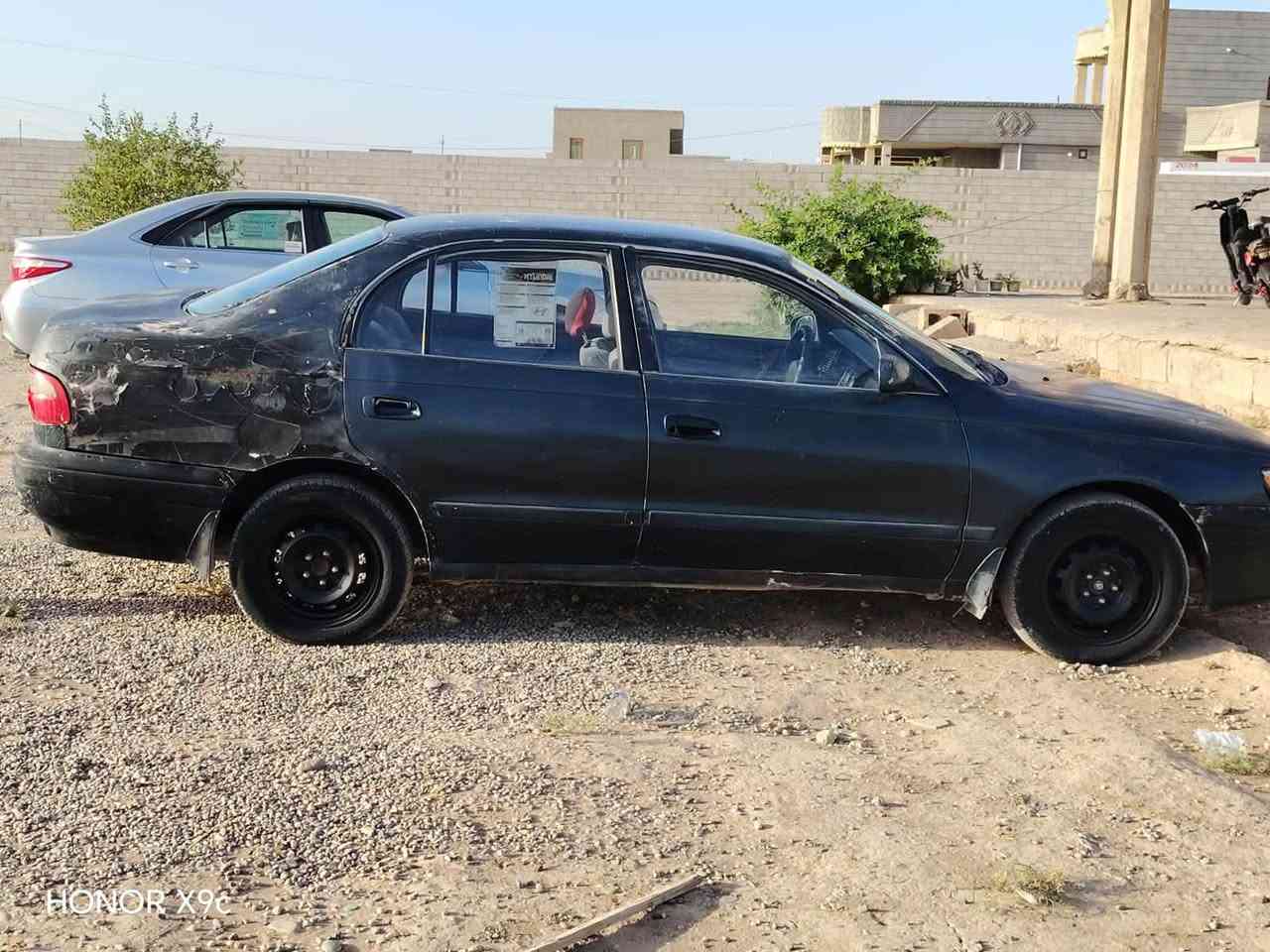 السلام عليكم 
سياره فرخ بطه للبيع موديل 92 
جاهزه من كلشي محرك مشدود جديد  
السعر 15 قفل الاستفسار ***********

نص مكتوب في الصور:
- HONOR X9c