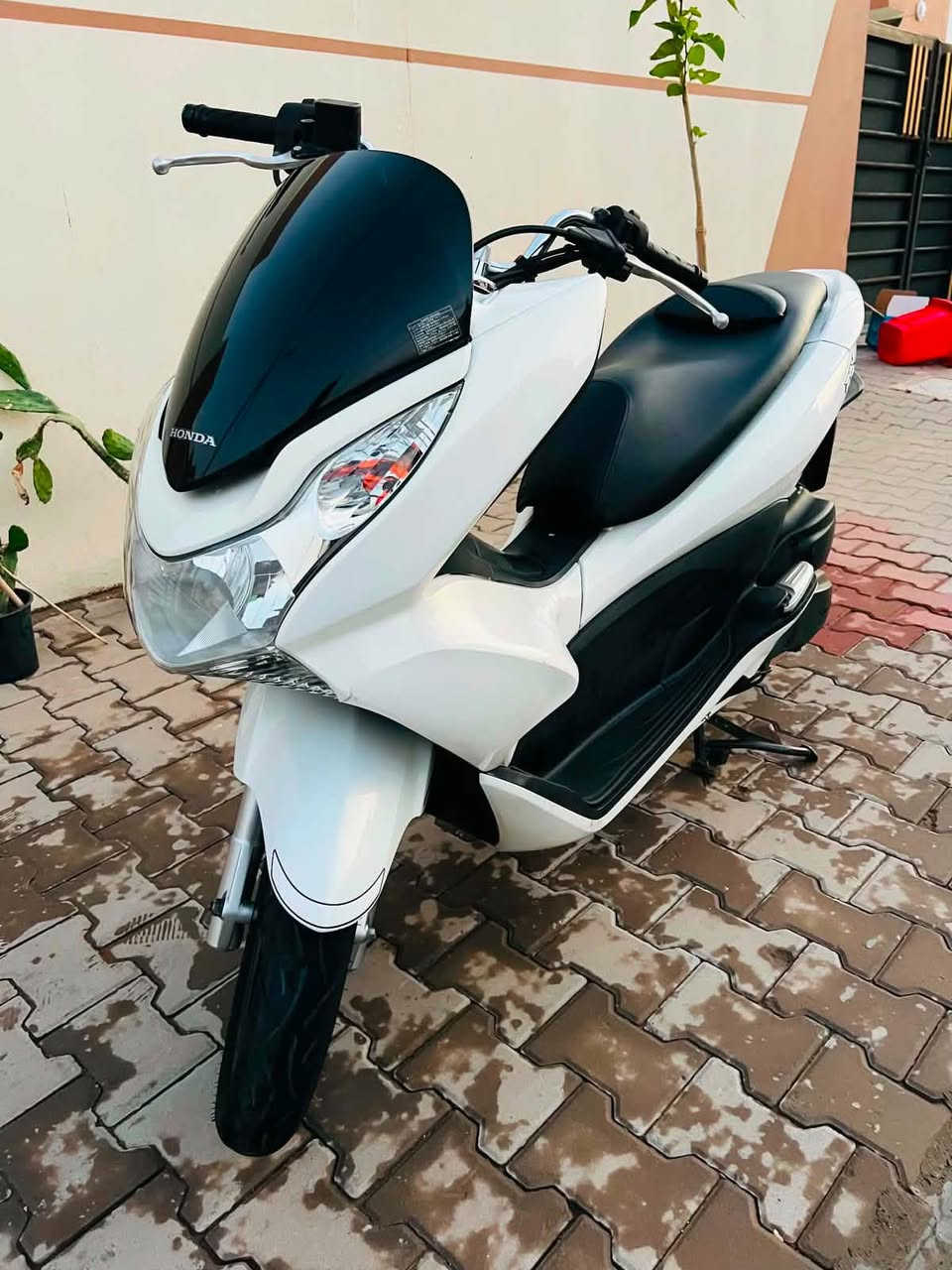 دراجة PCX جيل اول للبيع
‭***********‬
