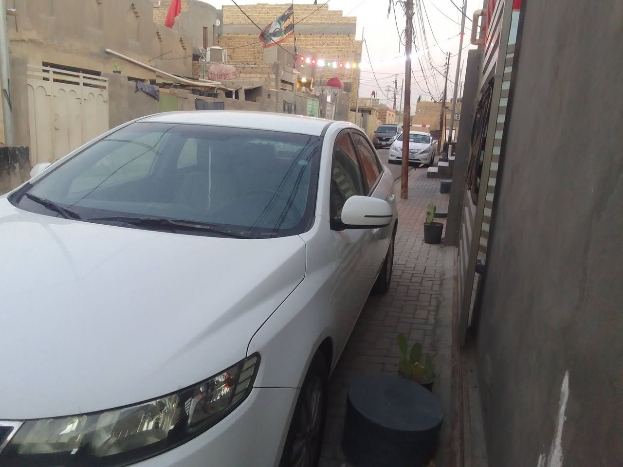 كيا سيراتو خليجي ١٦٠٠ مكفولة صبغ وتبديل 
إشارة بالمري وتحكم ستيرن دواخل جدا جديدة رقم دولي سليمانية تحويل أو وكالة مكانها الديوانية الحمزة فقط بارد بيها السعر ٩٨ للتواصل *********** أو ***********
