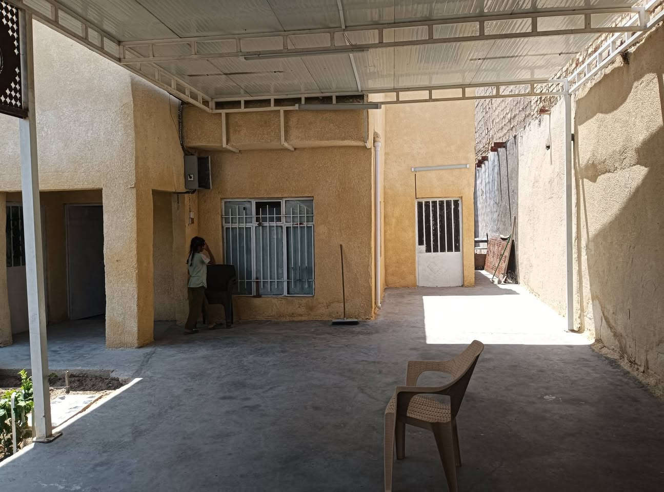 دار لبيع في منطقت الجعاره حي الامام الباقر الدار 250 متر طابو زراعي 25 
***********
***********
