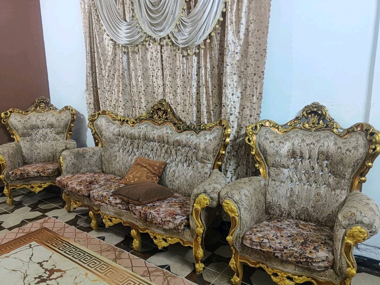 طقم قنفات ملكي • فول نضافة • ١٠ مقعد