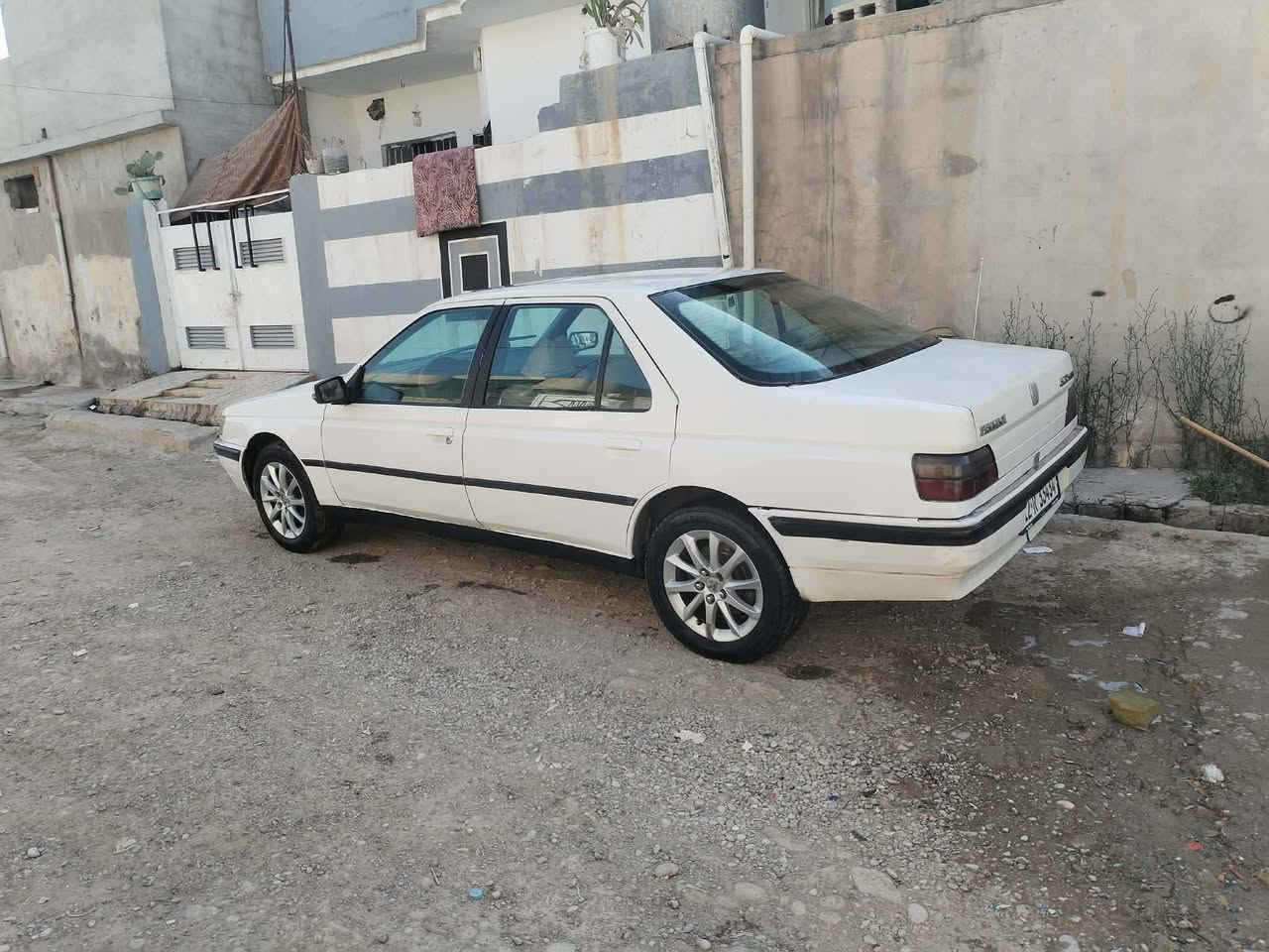 بيجو موديل 91فول اتوماتيك محرك اوكير جديد صدر امامي خلفي جديد باتري جديد كهربائيات كلهه شغاله قفل مركزي تشغيل عن بعد  بدون صبغ بدون دعم رقم جديد نينوى بسمي شرط الوكاله والتحويل غرفتهه جديده السعر 28 عنون موصل حي صدام بدون قصد بدون مروس أقره المنشور زين المو شاري لا يدوخني ***********اسيا***********

