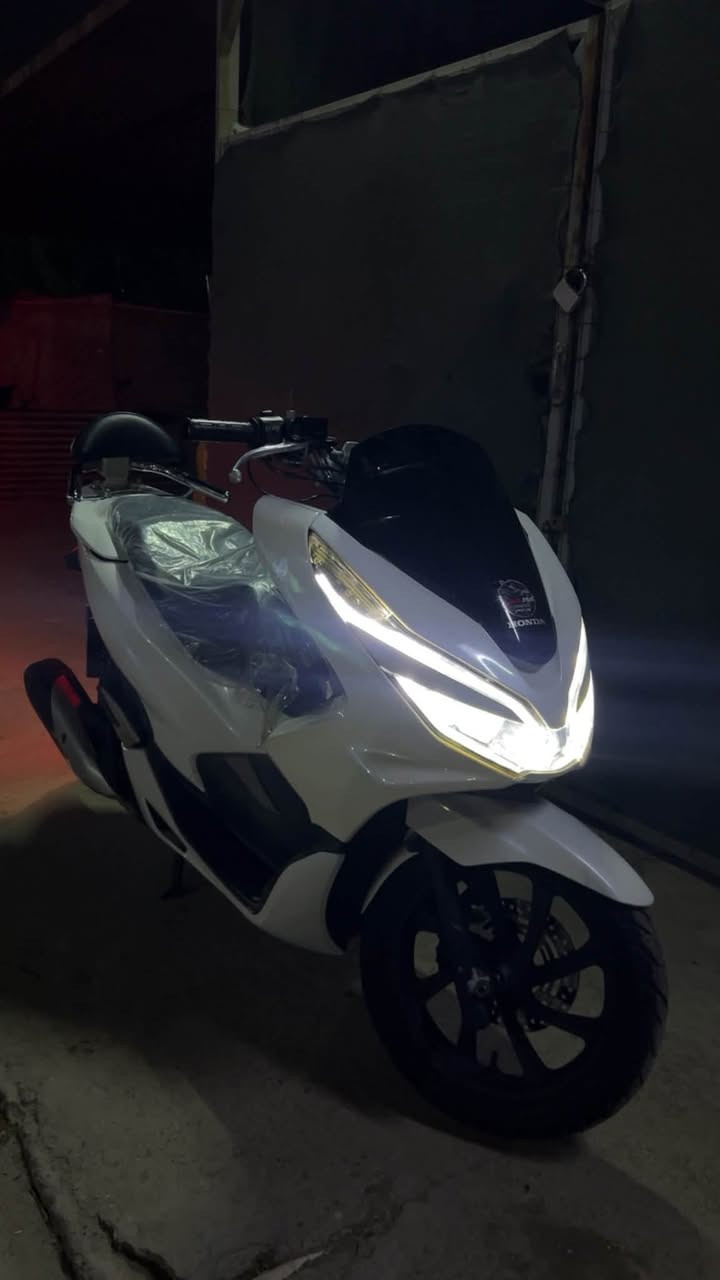 PCX • هوندا • معدل