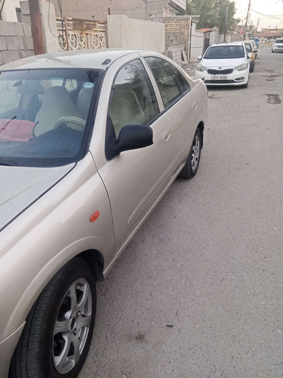 السلام عليكم نيسان سني 2004 كير عادي رقم دهوك دولي مسطره باسمي هزه سنوية 2030 تحويل مباشر كير محرك شرط تبريد ثلج ويا السويج  صبغ عام جمالية بدون دواخل بدون ضربة قوية السعر 58 ورقه  ماكو سني بهيج السعر وبالعافيه على الياخذهه *********** مكاني بغداد قرب فلكة سلمان
