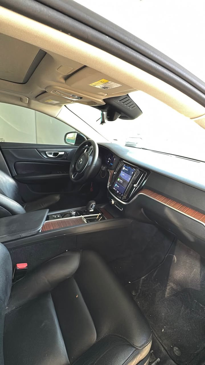 Volvo 2024 S60 plus
فول موصفات  بوند صبغ 
بدون ارباك بدون دواخل  محرك 4 بستن توربو 
شراي اتصل. *********** أربيل, العراق
