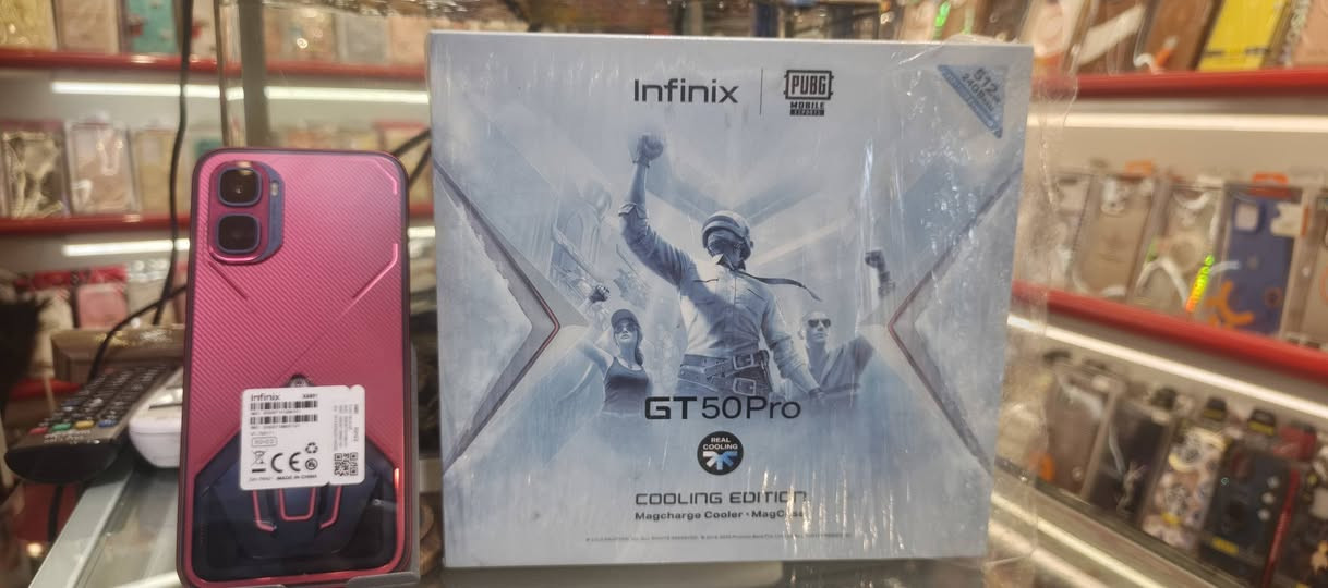 السلام عليكم للبيع جهاز GT 50 pro ذاكره 512
اول جهاز بلعالم يشغل 140 فريم ببجي
 جهاز مستعمل يومين فقط 
للتفاصيل اكثر الاتصال على الرقم ***********
