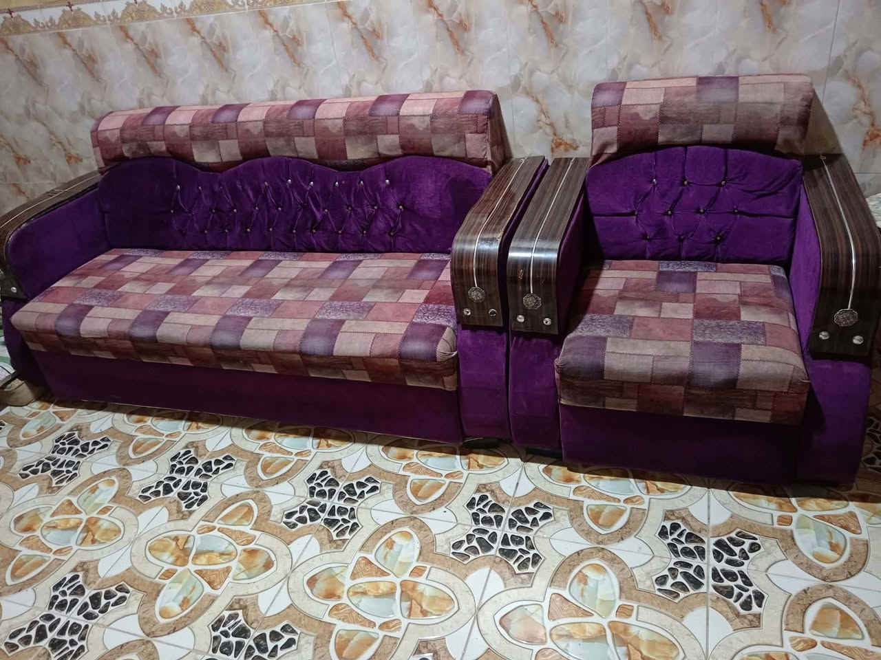 السلام عليكم تخم قنفات للبيع السعر ١٤٠ سوق الشيوخ   ***********
