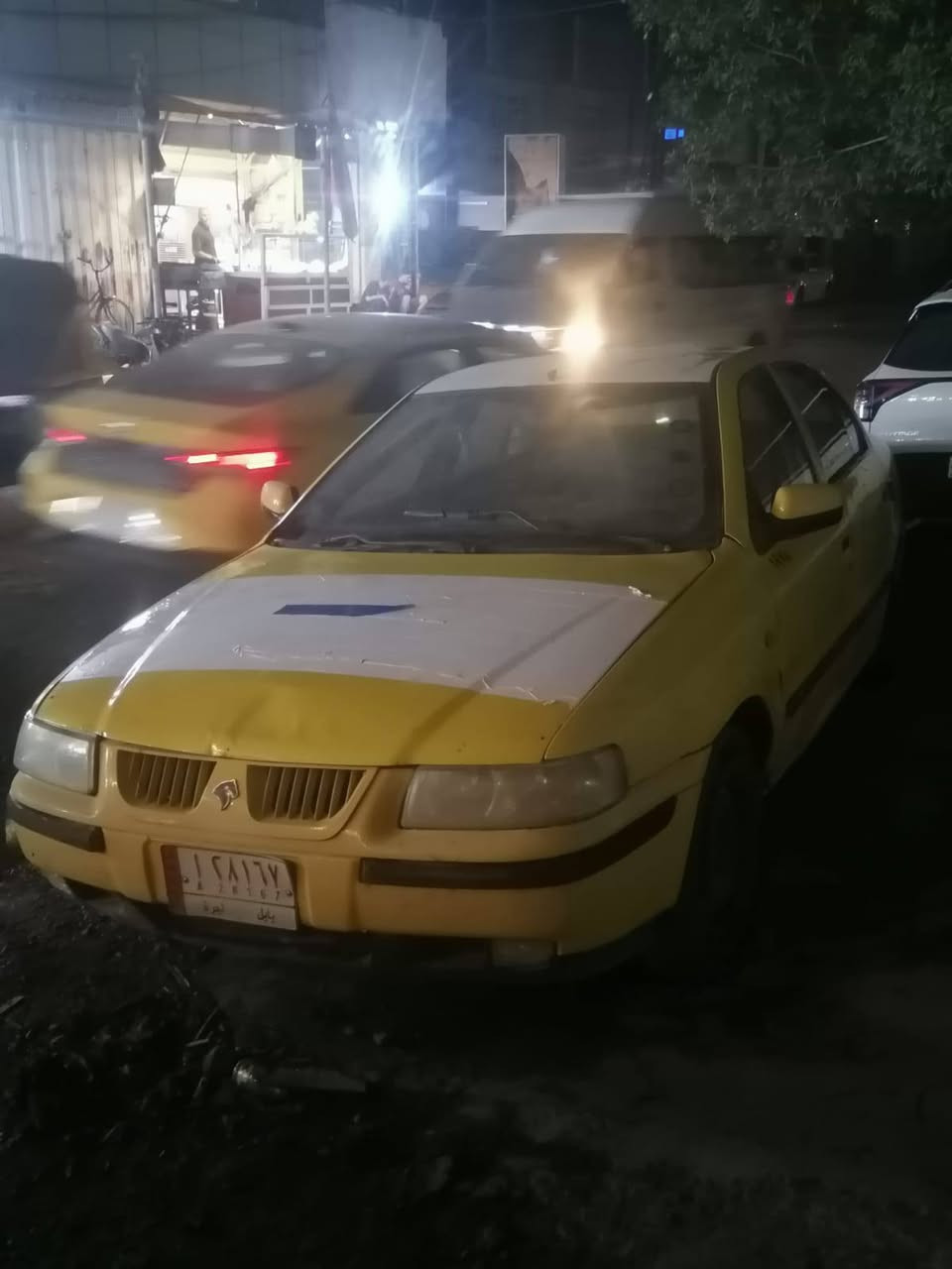 السلام عليكم سياره سمند للبيع ٢٠٠٩مكاني بغداد الشعب رقم بابل لون ليموني نقصهه بس القوايش وتايرات وسنويه ضايعه بيهه كتاب وراعيهه موجود يسوي وكاله السعر 14وبيهه مجال قليل اتصال بس واتساب ***********
