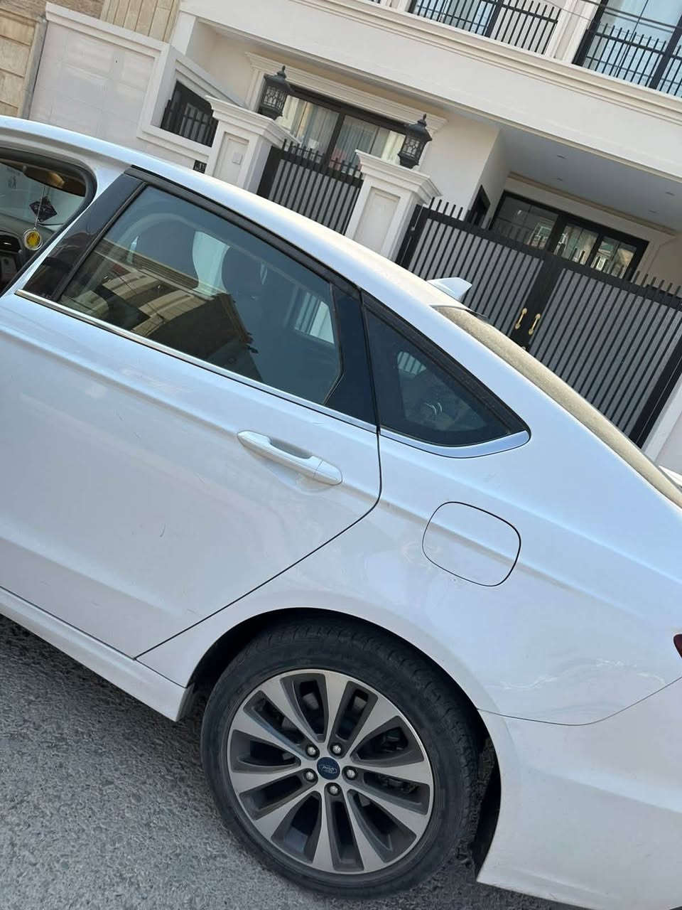 فورت فيوجن موديل 2019 SEسيارة كولش جديد دينار مابي مصرف ماشية ٧٥ الف

محرك جبير حجم 20سيارة بيي ثلاث قطعات نص نص بدون دوخل 

ايربك بردة طاك بجم خلفي كبس

موصفات شاشه  كوشن تبريد كوشن هيتار جلد كهربائي

دخل كوشن مشمشي سلايت فول فول 1/1 سيارة كوشن تبريد

بعد بصمه تشغيل كوشن خزن

 
بريك بصمه راقم باب رمز بلاجكتور

ليد امامي زيلون عدسات ليد خلفي مرايه اشارا هيتار ويل جبير

رادار امامي رادار جانبي فول قبات للاخير 

يدات نيكل تحكمات استيران قطعتين تبريد كير فاليوم استيران

يدات شفط كير كوشن 2 كهربائي كير محرك بشرط ر

سيارة كلش جديد دينار مابي صرف صدر تايرات تبريد كوله بشرط جديد

سيارة احلى من صور فول موصفات سعر (١٢٥) 

راقم موبيل ***********

رقم ***********

مكان سيارة اربيل
