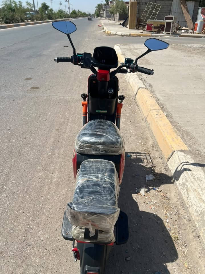 دراجه R9 موديل ٢٠٢٦ نضيفه كلش مابيها اي نقص استخدام قليل كلش
بطاريات خمسه الكبار الولي 
الموقع : بعقوبه التحرير
للاستفسار ***********
