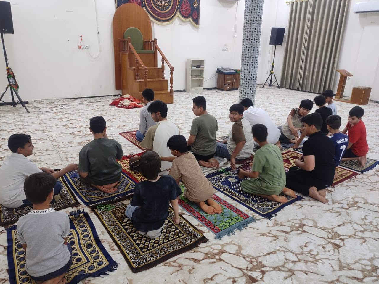 تعلن كشافة أبا الفضل العباس (عليه السلام) - فرقة الشهيد زين العابدين عماد
عن فتح باب التسجيل في:
​✨ دورة القصص القرآنية ✨
(طريقنا جميعاً لنكون من المنتظرين الحقيقيين)
​تأخذ هذه الدورة أبناءنا الأعزاء في رحلة إيمانية وتربوية ممتعة، يستلهمون فيها العِبَر من قصص القرآن الكريم، ويتعلمون من خلالها الصفات الأخلاقية والمهارات التي يُبنى بها جيل المنتظِرين لصاحب الزمان (عجل الله فرجه الشريف).
​تفاصيل الدورة:
​الفئة العمرية: من 6 إلى 15 سنة.
​برنامج الدورة يشمل:
​دروس قرآنية وتربوية: أسلوب تفاعلي مبسط يتناسب مع كافة الأعمار.
​أنشطة وألعاب كشفية: ألعاب حركية وفكرية لتعزيز روح العمل الجماعي والانسجام بين الفتية.
​رحلات وترفيه: جولات أنشطة خارجية لكسر الروتين وتوطيد الأُخوّة.
​بناء الشخصية المهدوية: غرس صفة من أبراز صفات منتظري الإمام المهدي (عجل الله فرجه الشريف) في سلوك الفتى اليومي.
​📌 للتسجيل والاستفسار:
[*********** / أو مراسلة صفحتي على الفيسبوك / أو مراسلة صفحتي على الانستغرام (@2.8wh)]

📍موقع الدورة: 
[حسينية ابا الاحرار (حسينية الدوح)، شارع السايدين قرب سوبرماركت ستوب شوب ] 

موعد بدء الدورة: يوم 9/4 وتستمر كل ثلاثاء وجمعة...
