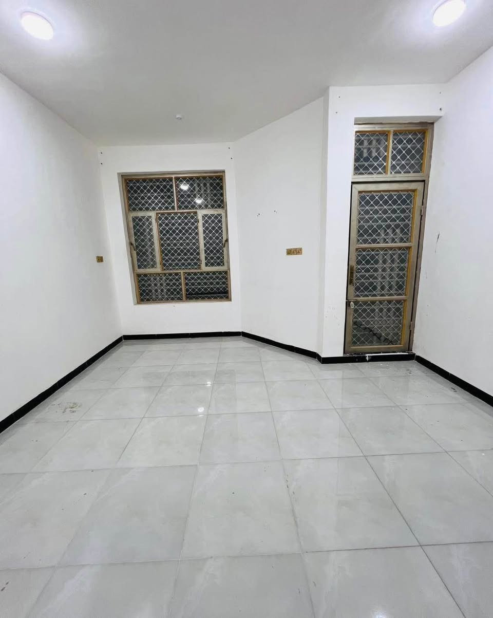 حله نادر • ١٠٠م • ٣غرف