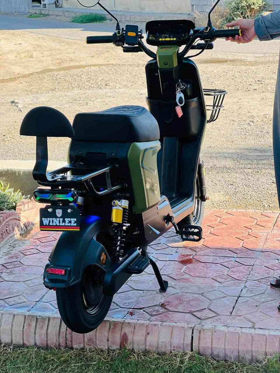 R9 موديل ٢٠٢٥ • زيرو • ٥ بطاريات