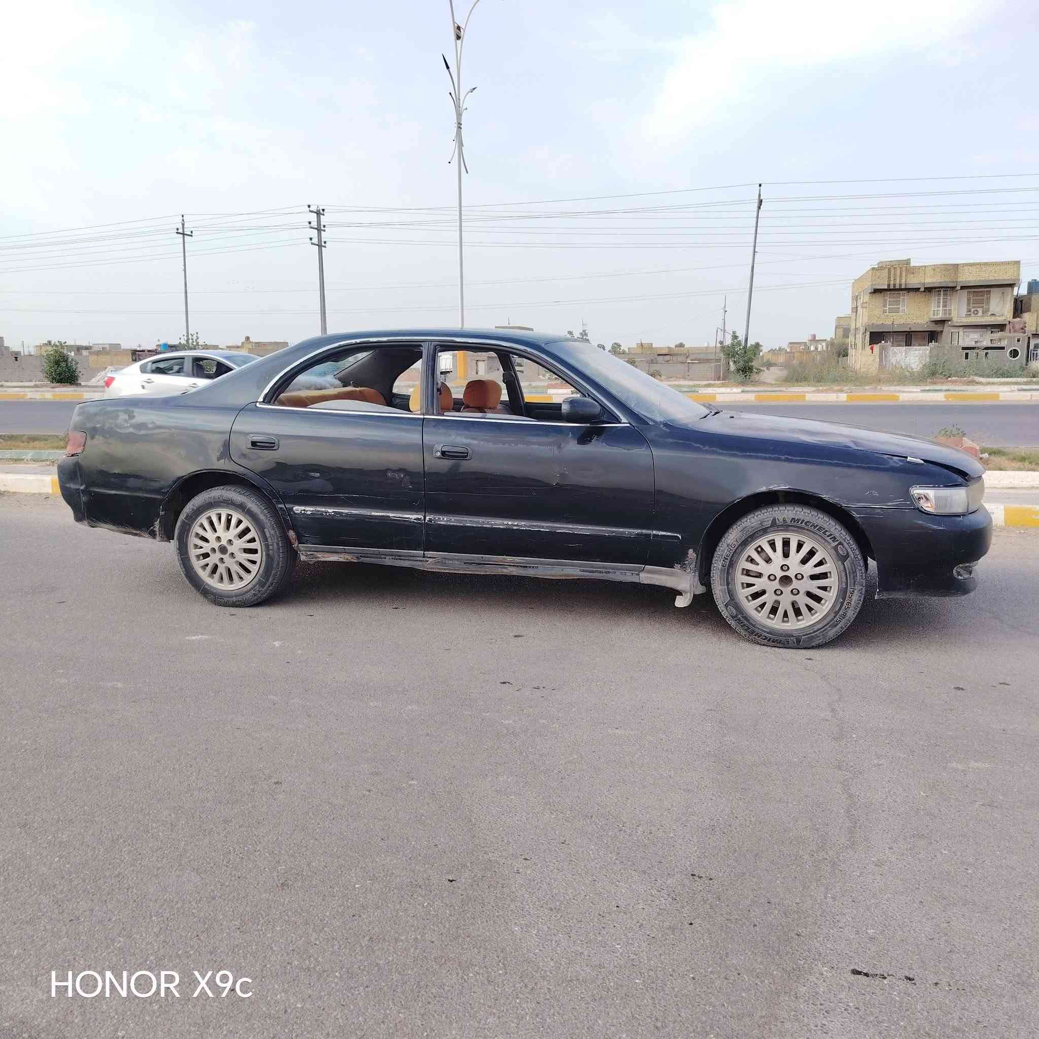 شيزر للبيع
أو مراوس عادي انطي فرق

موديل ١٩٩٢
رقم بغداد انكليزي
سنويه لل٢٠٣٠

بسعر مناسب

للاستفسار ***********

نص مكتوب في الصور:
- HONOR X9c
