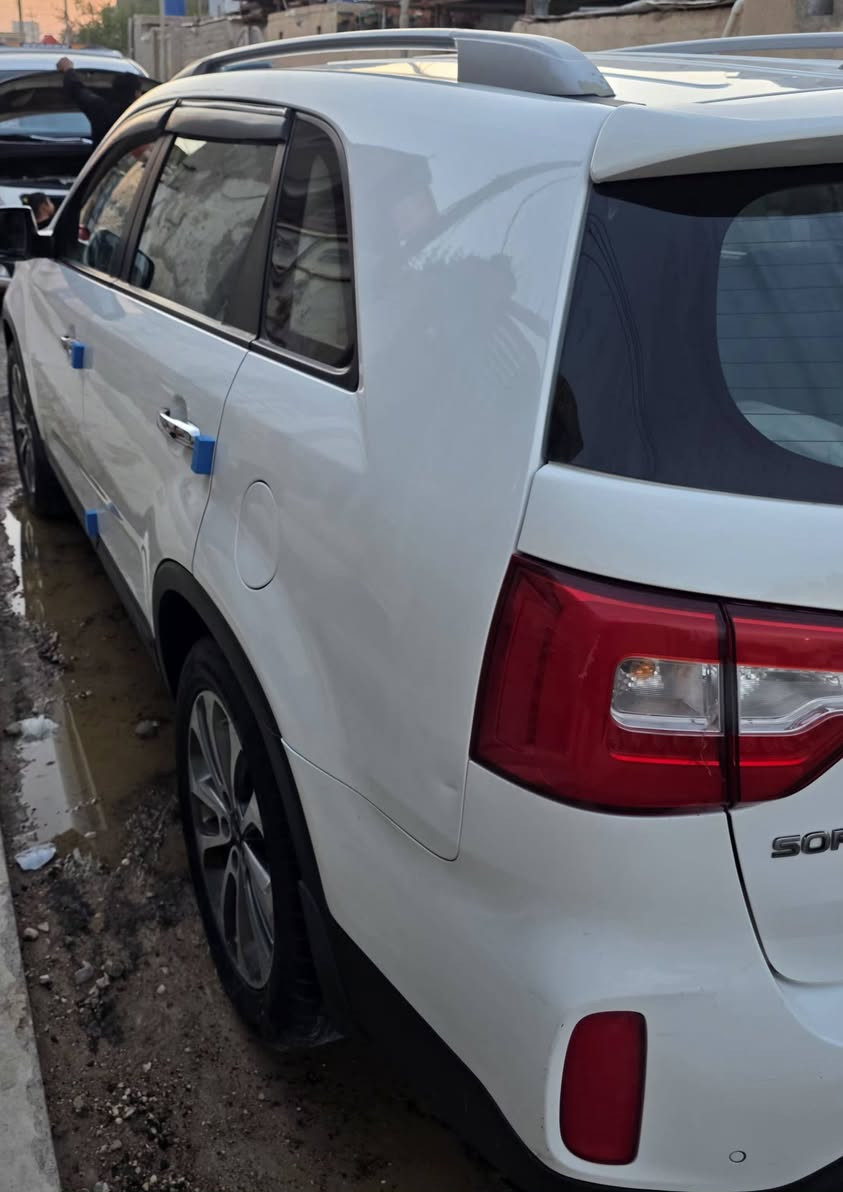 السلام عليكم
تحيه طيبه
للبيع كيا سورنتو2015   🚗
✅#سورنتو موديل 2015 خليجي  مكفوله السونار مرفوك بلمنشور  
✅#المحرك: (4سلندردوش)
✅#رقم السياره بصره 
✅#مكان السيارة :البصره القرنه 
✅#المواصفات الكاملة: فووول عده #بنوراما
✅بصمه +دوشمه كشنات +ارضيه
✅#سعة 7 راكب مع تبريد 3 قطع
✅#حساسات أمامية وخلفية
✅#كشن السائق كهرباء
✅#إشارات بالمرايا + مرايا شفط
✅#إشارات ترحيب بالدوسة وفي الأبواب + إضاءة LED بالأبواب
✅#تحكم ستيرن 4 جهات
✅#إضاءة LED خارجية امامي وخلفي
✅#السعر 153  وبي مجال
✅📞👇🏻👇🏻 #للاتصــال_أو_المراسـلة
#واتساب ***********
اتصال 👈
