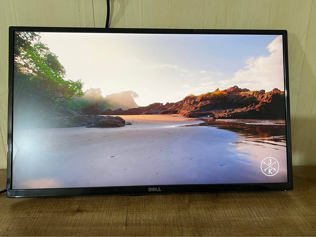 Dell monitor
27 inch flat
Full HD (1080p)
75 HZ refresh rate

زۆر پاك و خاوێن بێ كێشه‌ ستاندی سه‌ر مێزی له‌گه‌ڵ نییه‌ , ته‌نها به‌ دیوار هه‌ڵئه‌واسرێت , كارتۆن و كێبڵ و برغوی به‌ستنی له‌گه‌ڵه‌

كلش نظيف و مرتب تجى وياة ستاند للحائط و كرتونة و ملحقاتة مع كبلات وبراغي التثبيت

+9647502396988
0️⃣7️⃣5️⃣0️⃣2️⃣3️⃣9️⃣6️⃣9️⃣8️⃣8️⃣
WhatsApp / Telegram / Viber كويسينجاك, أربيل
