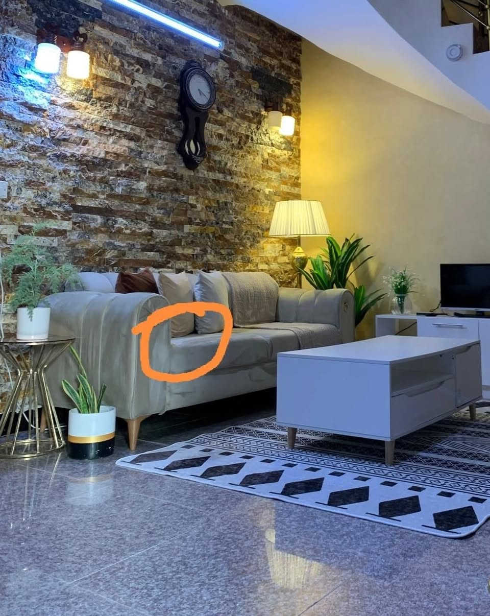 للبيع كلمن وسعره مكتوب جواه للاستفسار مراسلة خاص او اتصال *********** مكاني بغداد راشديه كلهن غراض نظيفه

