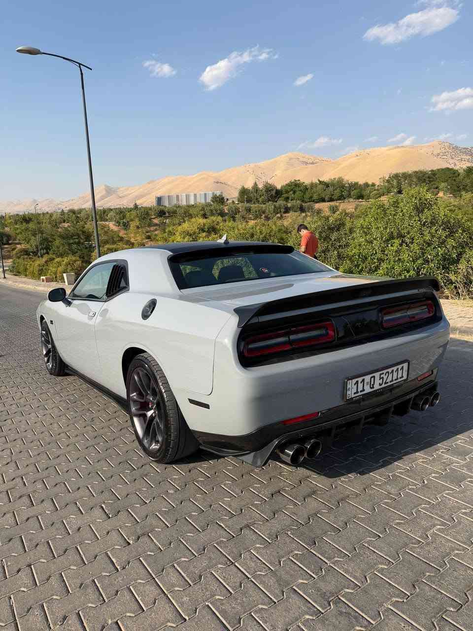 للبيع دودج تشالنجر سكات باك 🐝
الموديل: 2022
المحرك: 6.4 )
اللون: سمنتي 🩶
الرقم: بغداد
الممشى: 12,000 كم فقط
بدون ضرر حبايب
السيارة جديدة بمعنى الكلمة
 نظافة عالية جداً
🔥 محرك 6400 وأداء قوي

السيارة بحالة ممتازة جداً، والنظافة تبين من أول نظرة
سعر السياره  230$ ورقه قفل

التواصل ***********
