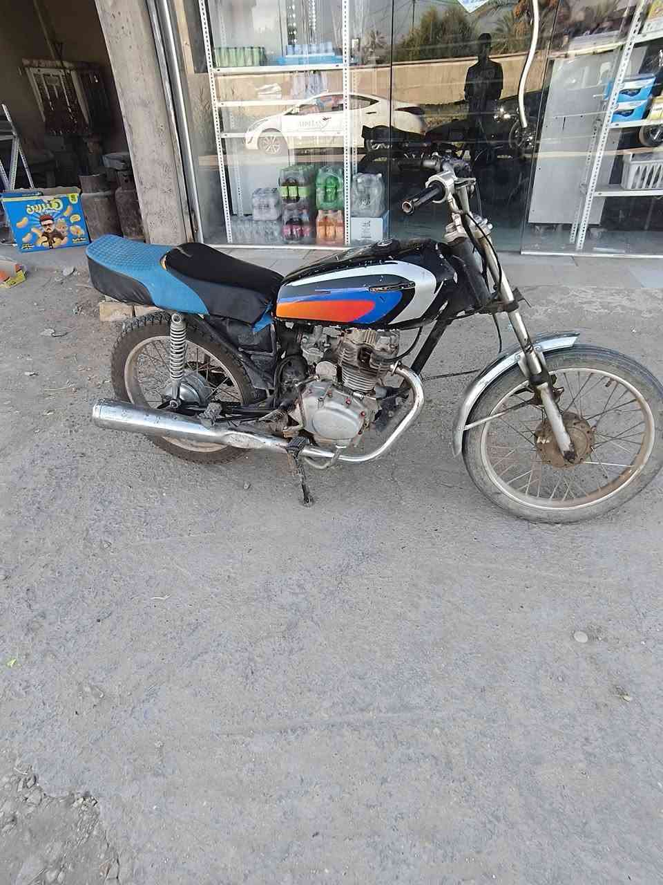 سلام عليكم دراجه للبيع  المكان كربلاء اطوريج السياحي
***********
