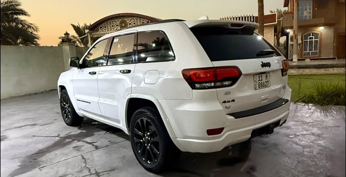 Jeep 2022
جيب موديل 22 كفاله عامه لمتدد فول مواصفات حادثه كلين سرقه دعاميه الخلفيه فقط بدون لا فتح ولا تبديل كفاله من جكه سياره جديده المواصفات فول للاخير عدى الرادار الامامي 
الاستفسار *********** مكان بغداد 
السعر 249 بيها مجال قليل
