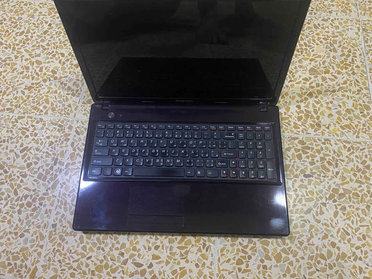 السلام عليكم
Lenvov g580
Cpu core i3 th 3
Ram 4 GB
Hard 320 
Gpu 1 GB خارجي نيفيديا
شاحنة اصلية 
بطارية خير من الله
لامفتوح ولا مصلح 
سعرا ١٥٠ الف وبيها مجال 
التواصل عالخاص
