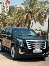 للبيع كاديلاك اسكاليد 2019  خليجيه مكفوله وجديده  ماشيه 97 فوووول مواص...