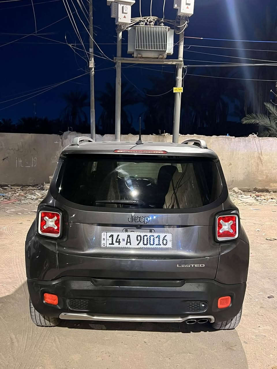 جيب رنكد ٢٠١٦ وارد أمريكي فوول مواصفات ماعدا فتحه السياره  حادثهه فقط جاملغ وبنيد والباقي كفاله كير مكينه حداده بالجيسس  ماشيه 135mi رقم بصره سنويه جديده السياره جاهزه 
مكان ابو الخصيب ابو الجوزي 
السعر 105 وبيها مجال 
الهاتف ***********
